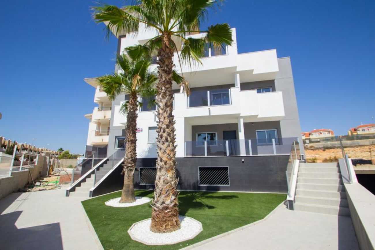 Condominium in San Miguel de Salinas, Valencia 11081050