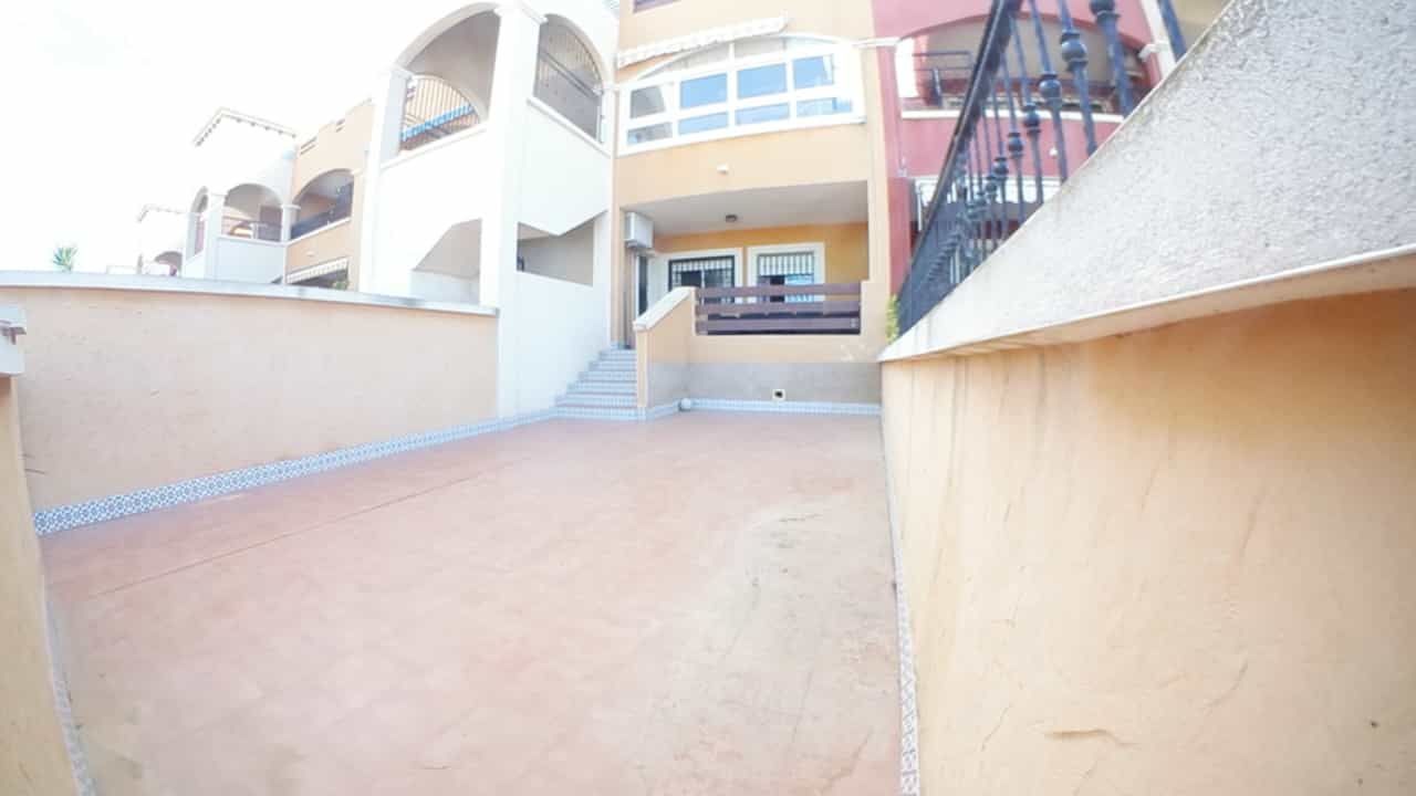 Condominium in La Marquesa, Valencia 11081548
