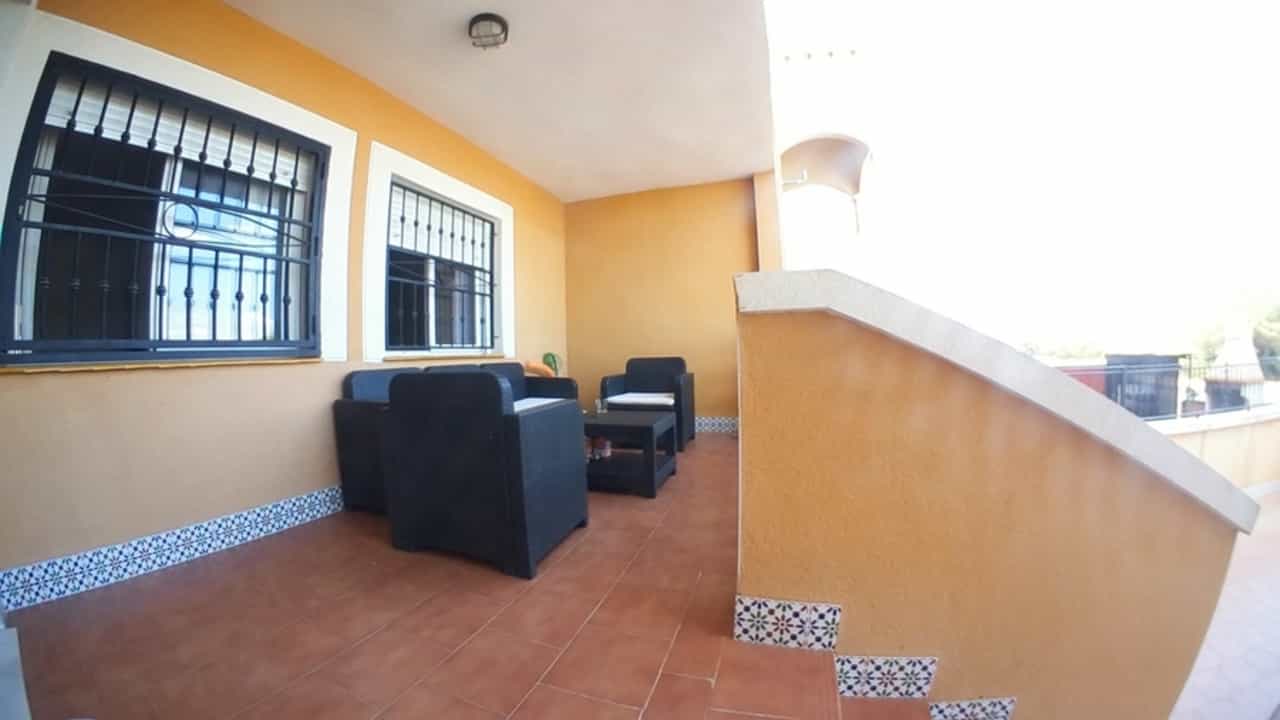 Condominium in La Marquesa, Valencia 11081548