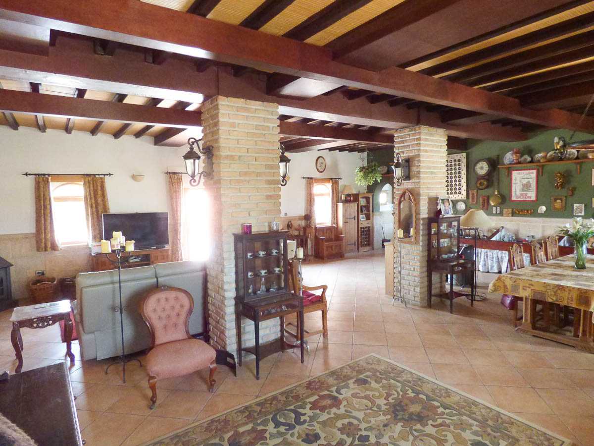 بيت في Crevillente, Comunidad Valenciana 11081552