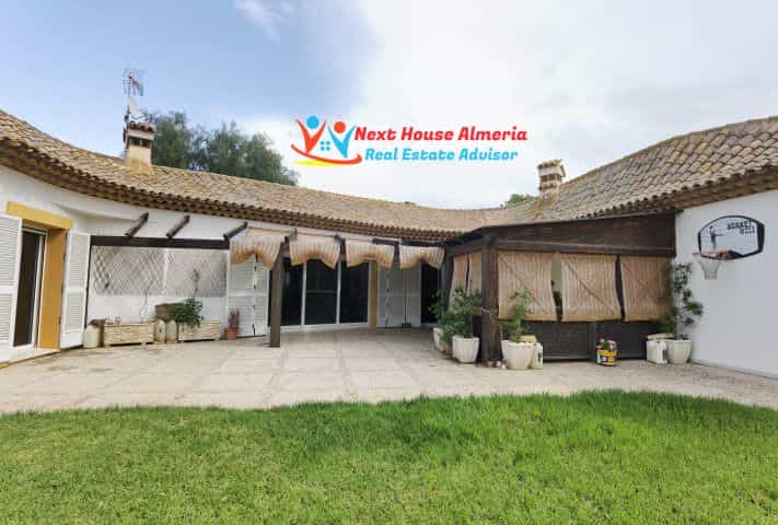 房子 在 Lorca, Región de Murcia 11084199