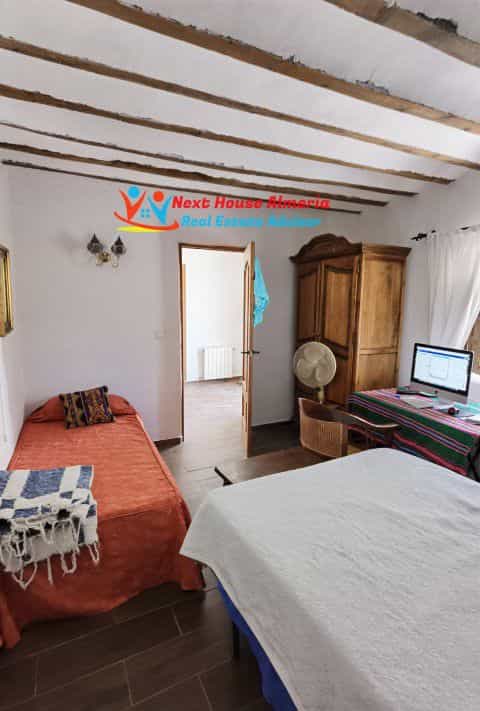 σπίτι σε Urrácal, Andalucía 11084604