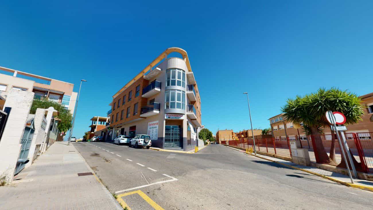 Condominium in San Miguel de Salinas, Valencia 11084750