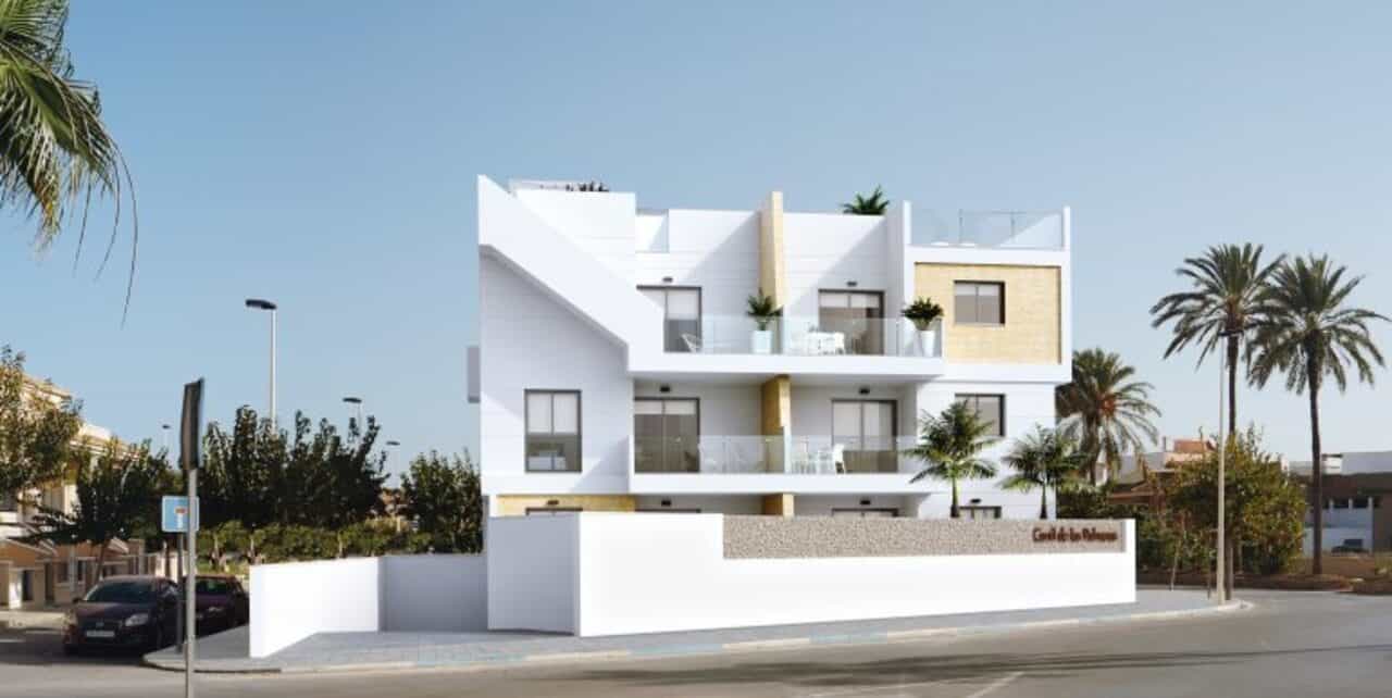 Condominium in Roda, Murcia 11085066