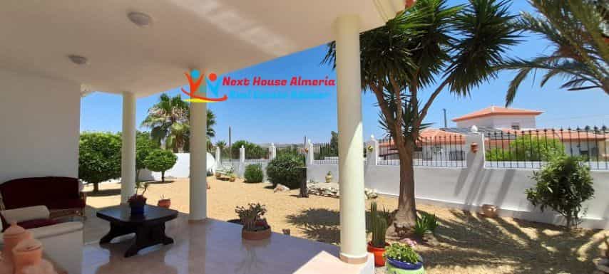 жилой дом в Urrácal, Andalucía 11085839