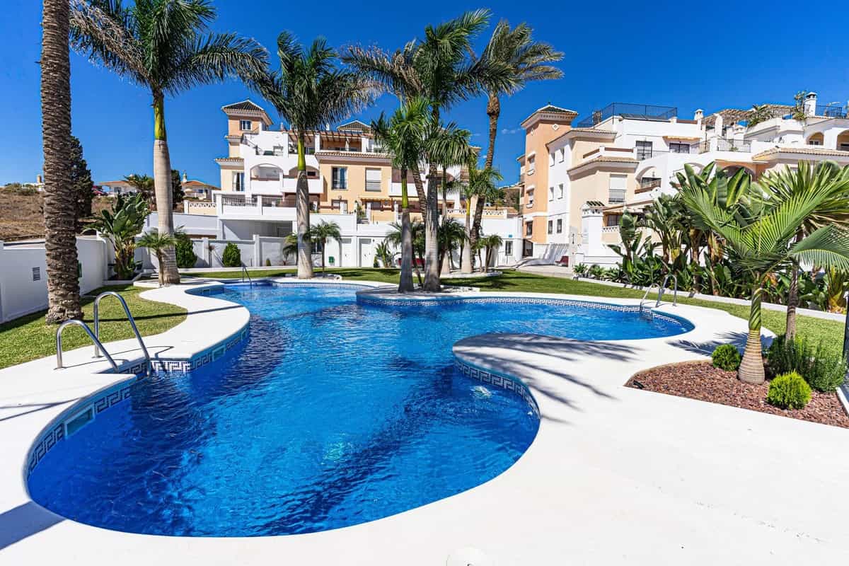 Condominium in Castillo Bajo, Andalusia 11088233