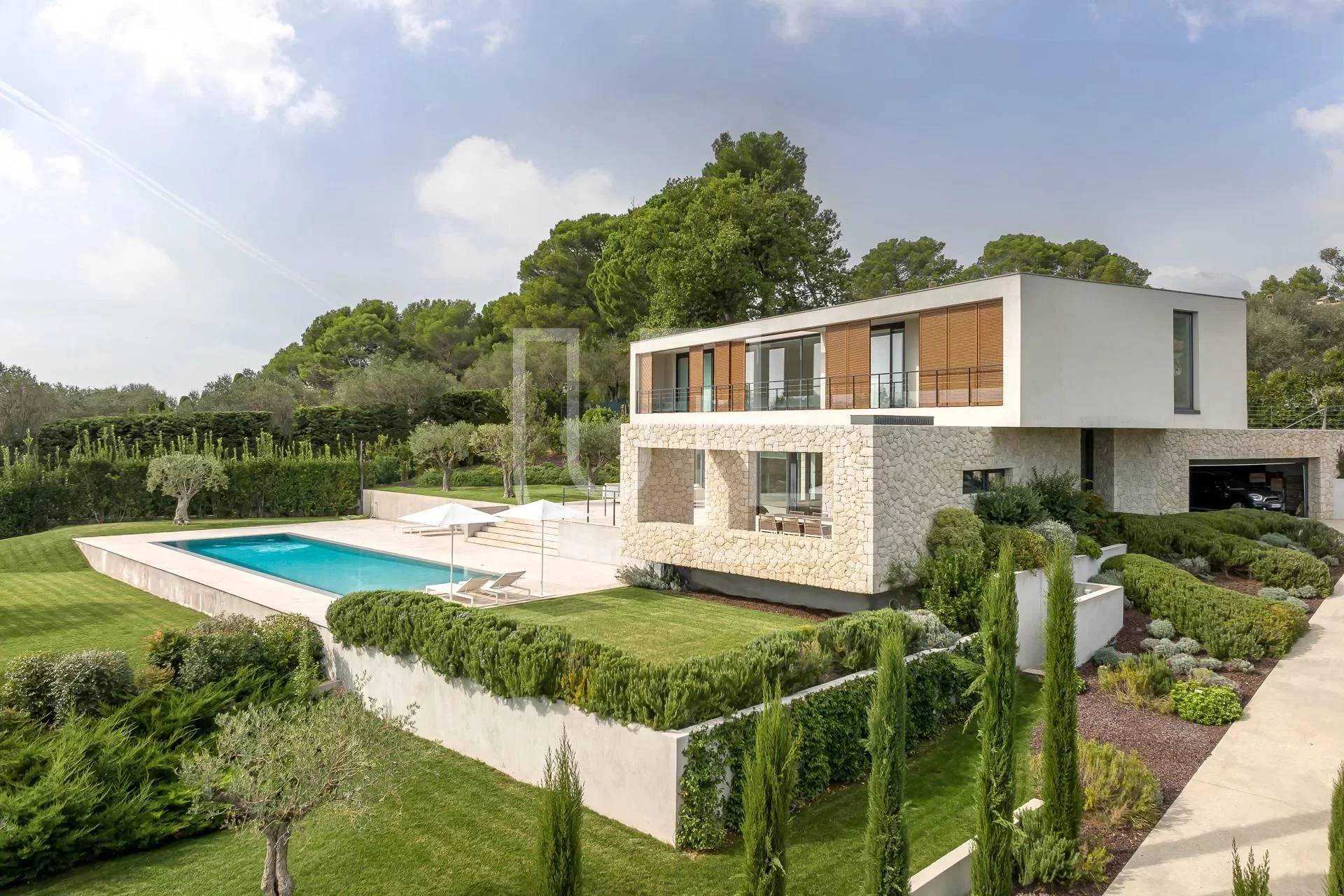 rumah dalam Mougins, Provence-Alpes-Côte d'Azur 11088834