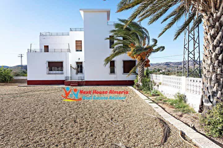 House in Huercal-Overa, Andalusia 11090633