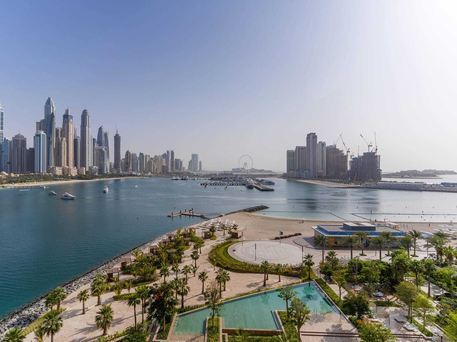 Condominium in Dubai, King Salman Bin Abdulaziz Al Saud Street 11093368