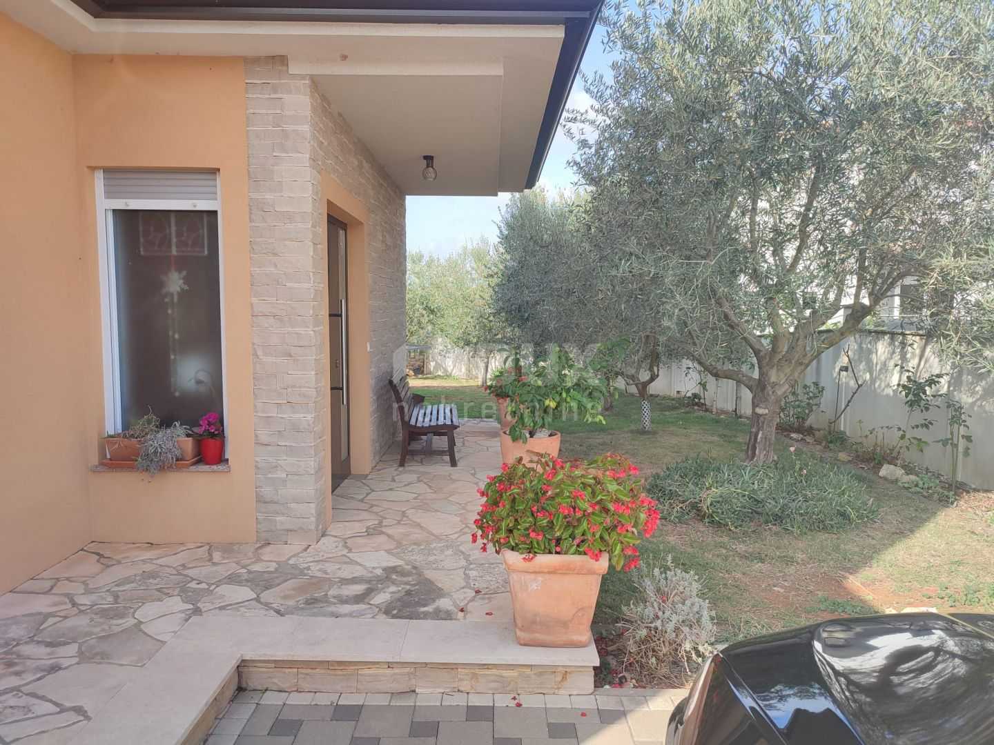 casa en Galižana, Istria County 11095589