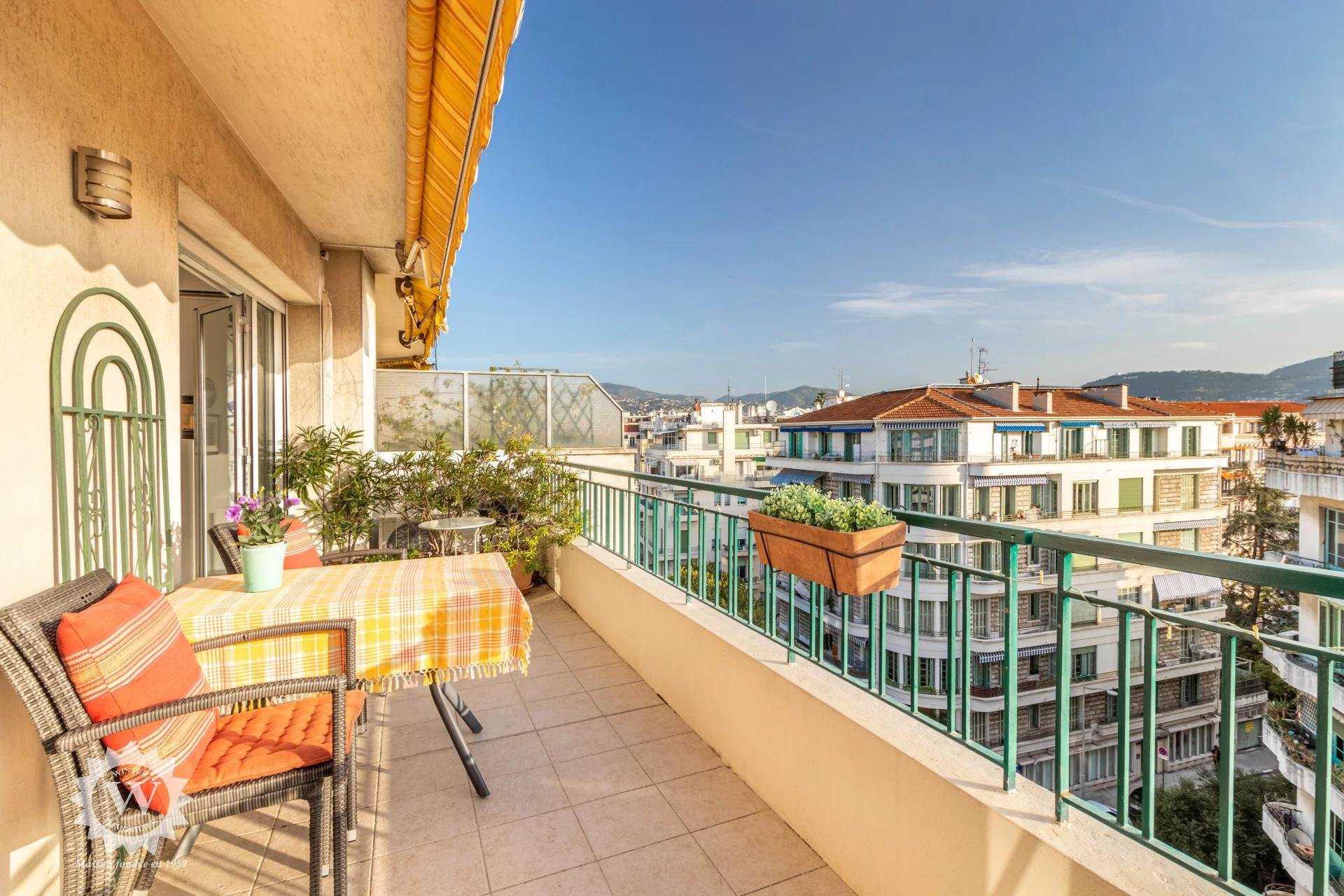 Condominium dans Nice, Alpes-Maritimes 11095925