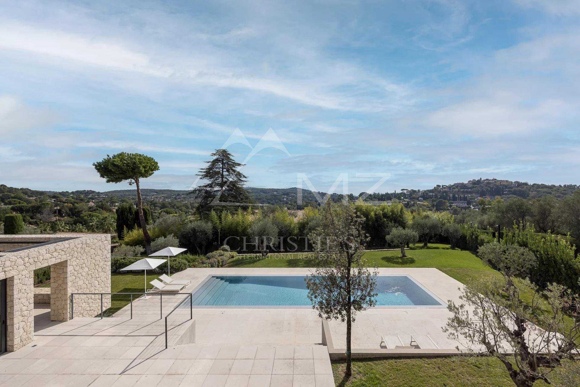 Talo sisään Mougins, Provence-Alpes-Cote d'Azur 11095936