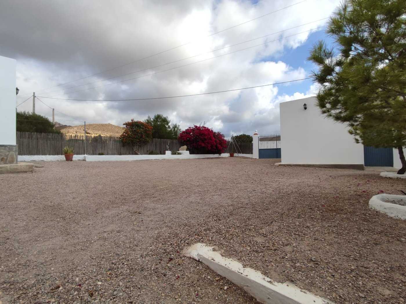 жилой дом в El Alquián, Andalusia 11097120