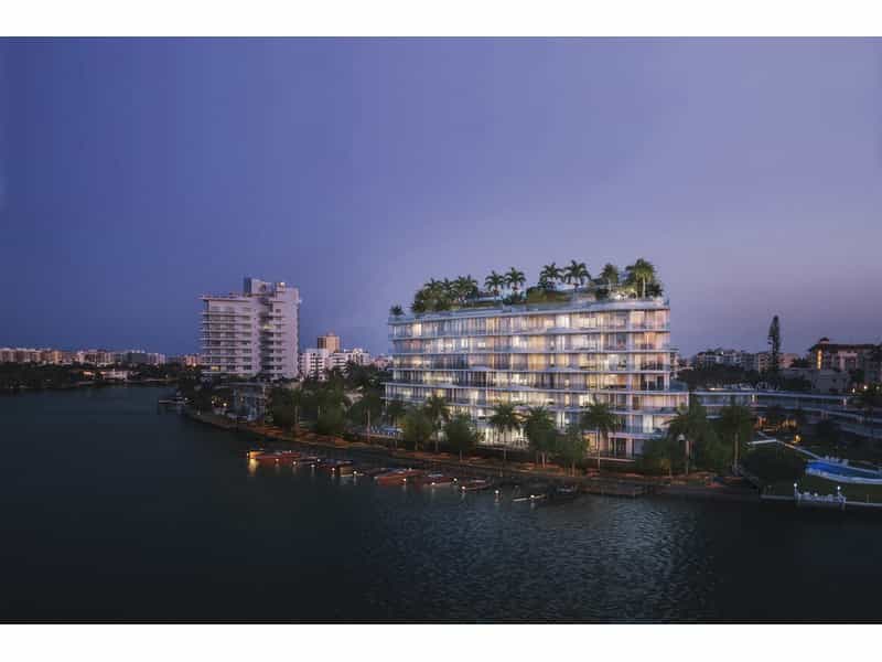 Condominium in Bay Harbor Islands, Florida 11098756