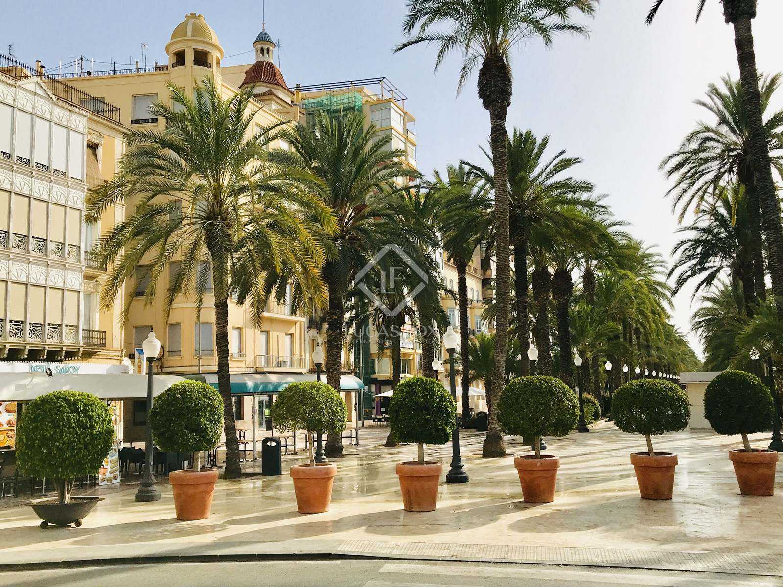 Condominium in Alicante, Valencian Community 11100167