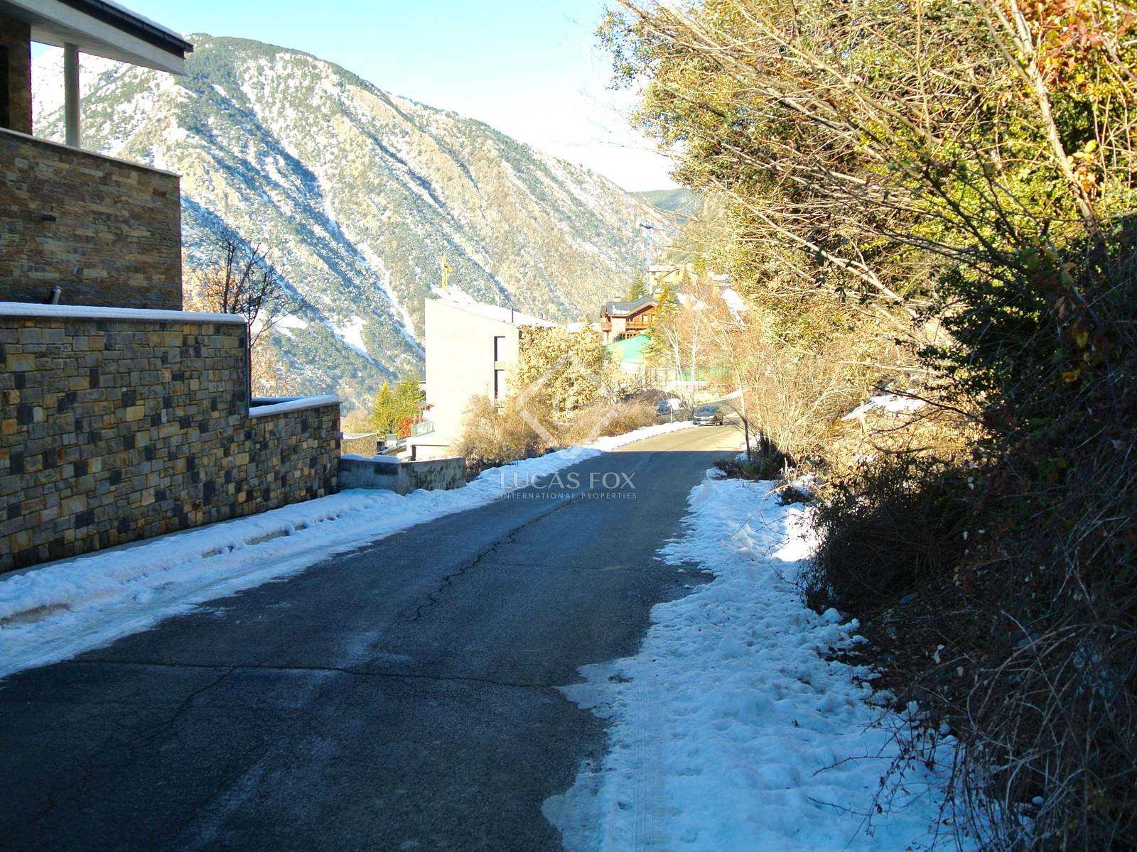Jord i La Comella, Andorra la Vella 11100363
