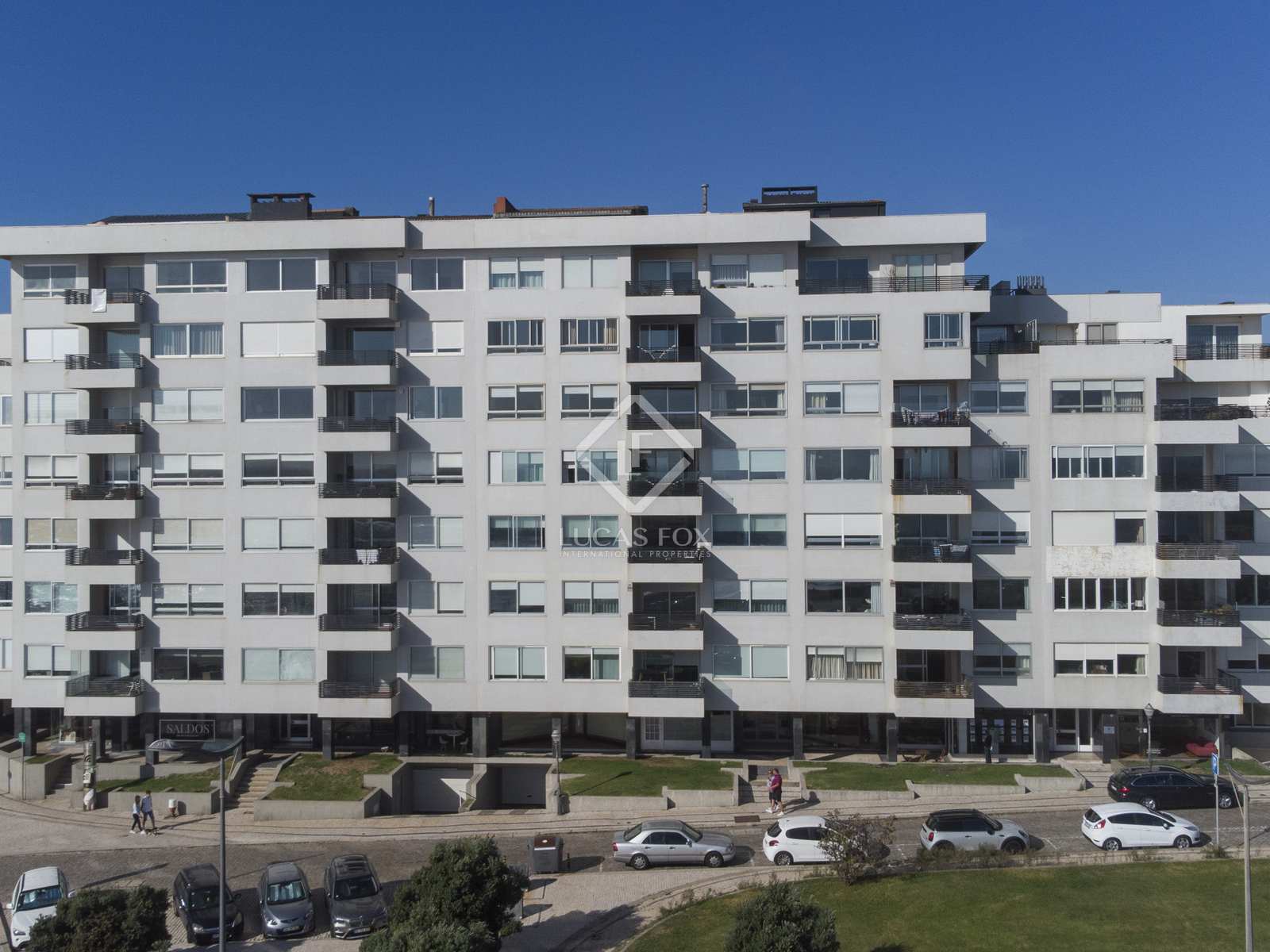 Condominium in Porto, Porto District 11102885
