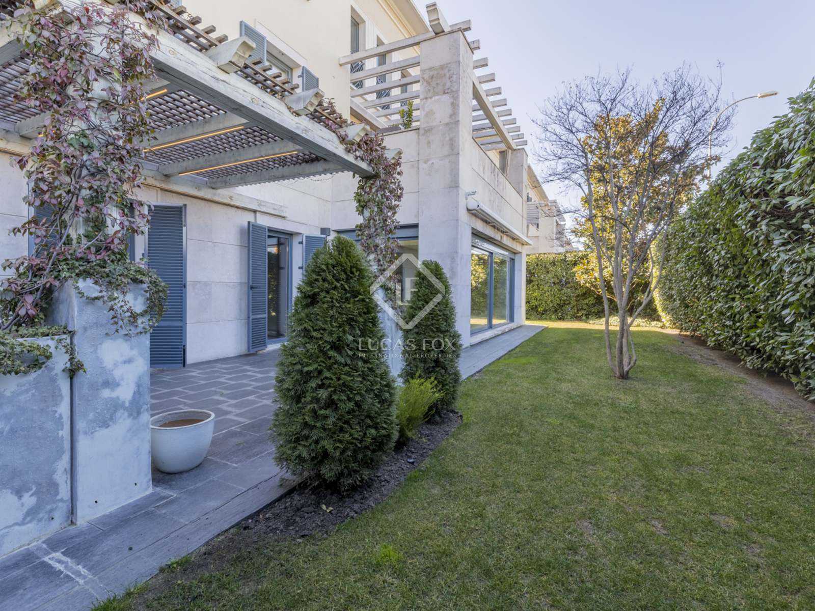 Condominium in Humera, Madrid 11103182