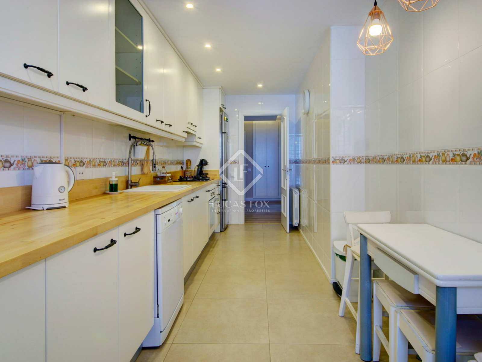 公寓 在 Sant Feliu de Llobregat, Catalunya 11103409
