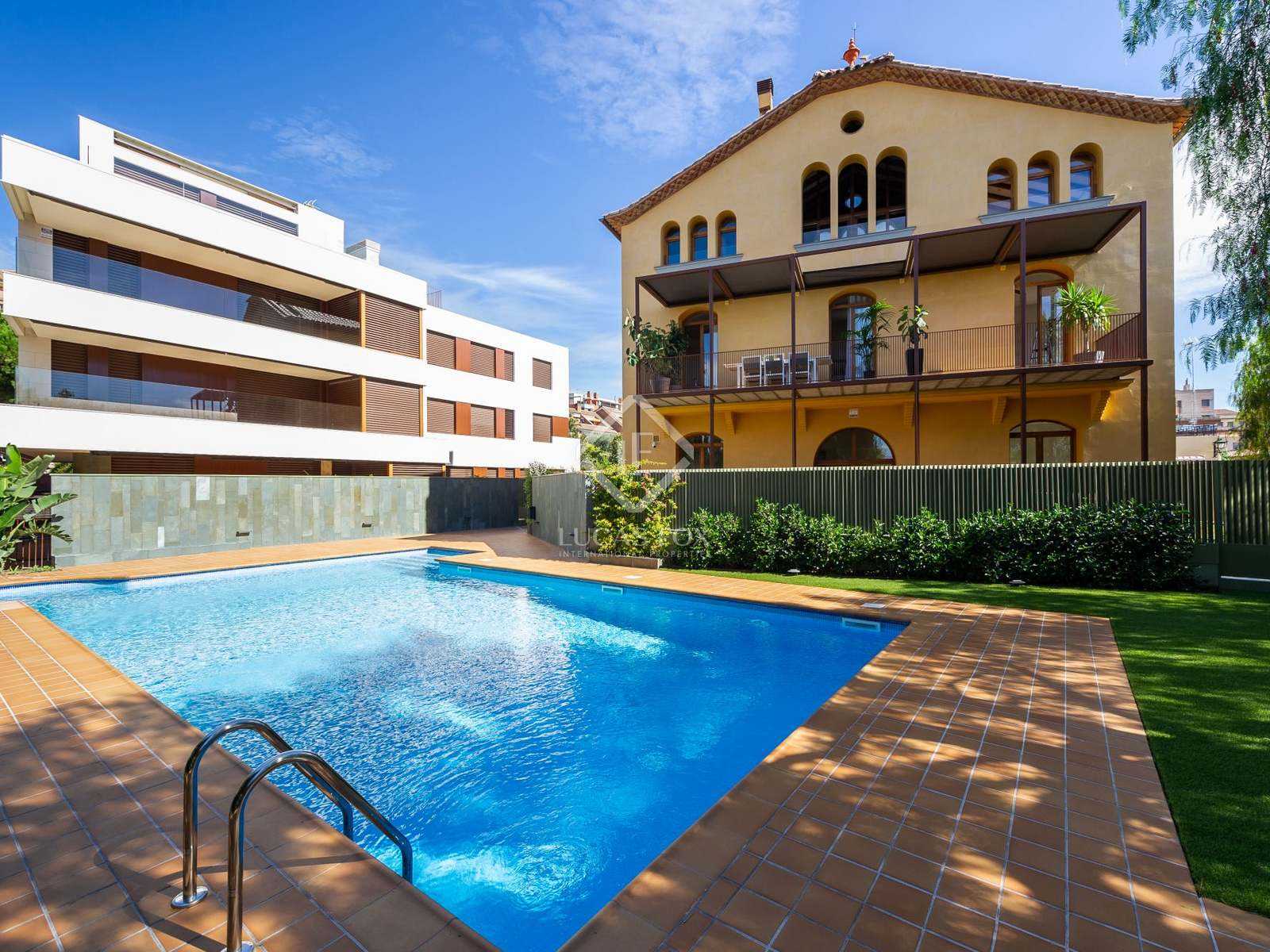 Condominium dans San Feliu de Llobregat, Catalogne 11103457