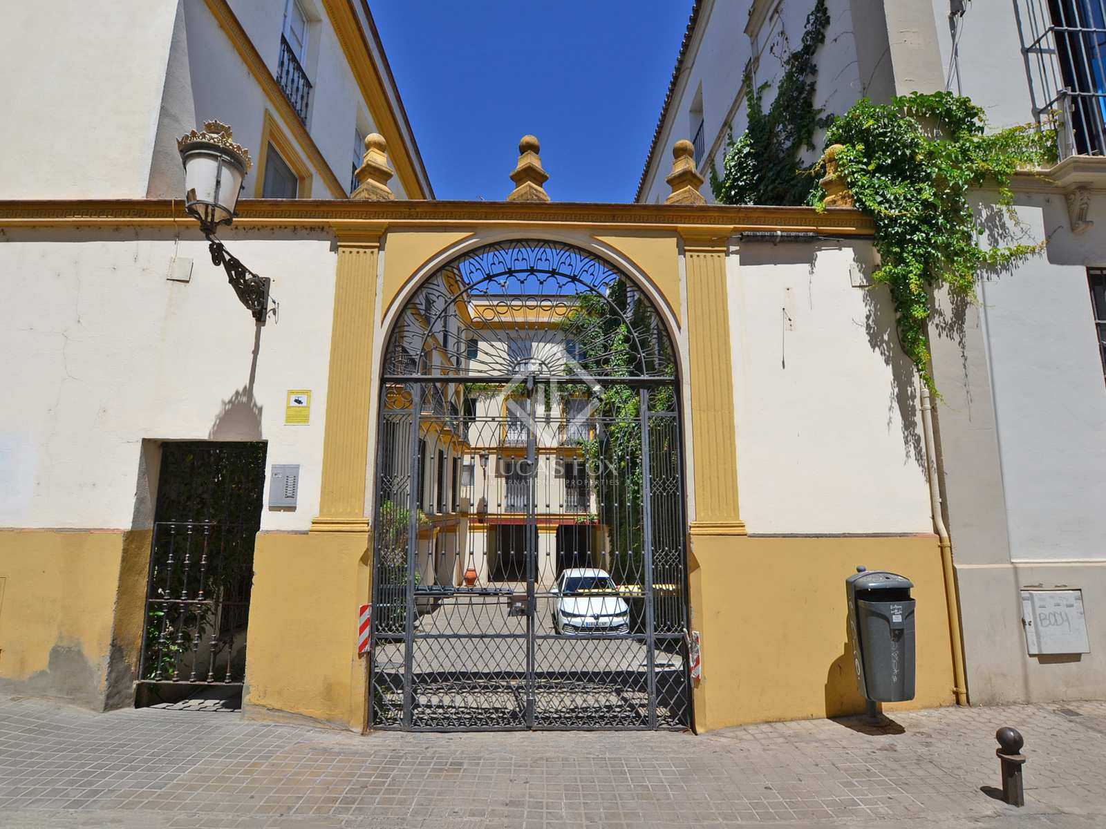 Condominium in Sevilla, Andalusia 11103569