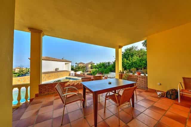 Huis in Estepona, Andalucía 11104230