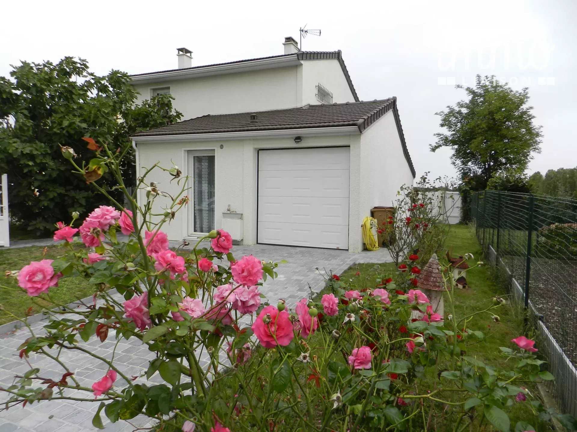 House in Nozay, Ile-de-France 11105911