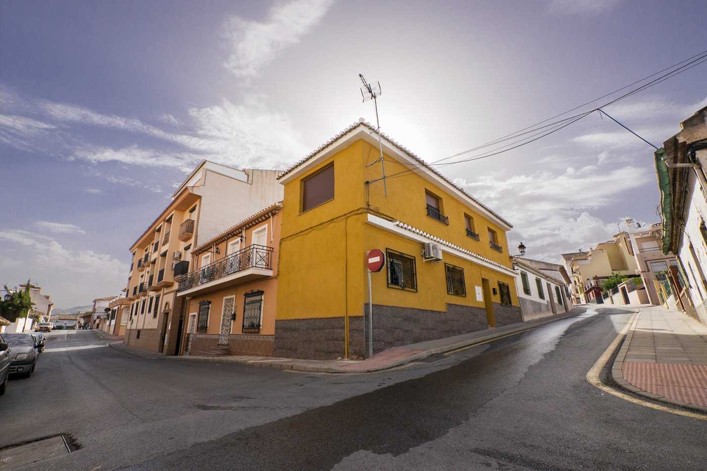 жилой дом в Zubia, Andalusia 11106331