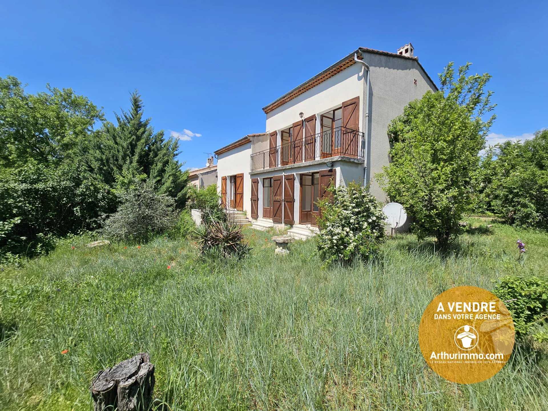 House in Pertuis, Provence-Alpes-Cote d'Azur 11107467