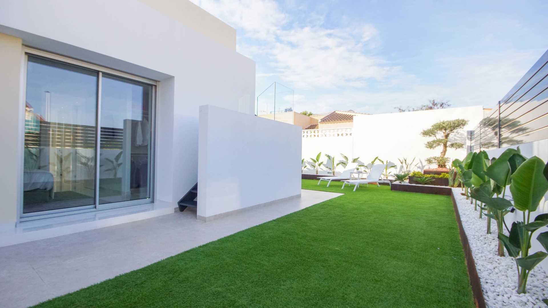 House in Torrevieja, Comunidad Valenciana 11107740
