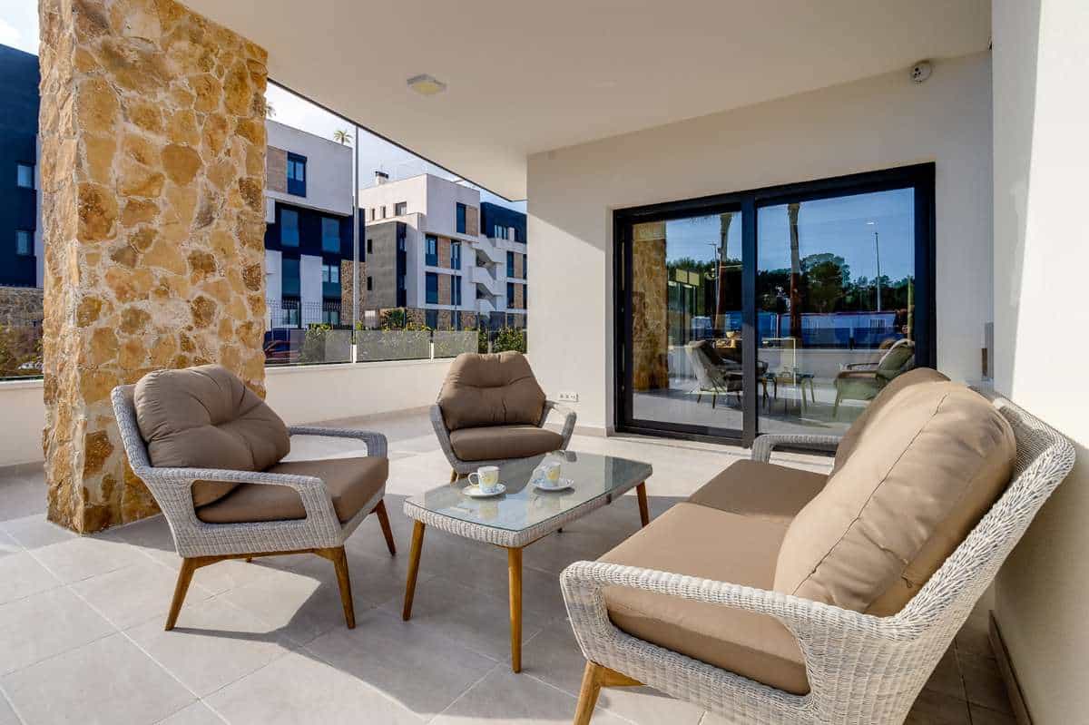Condominium in Campoamor, Valencia 11107904