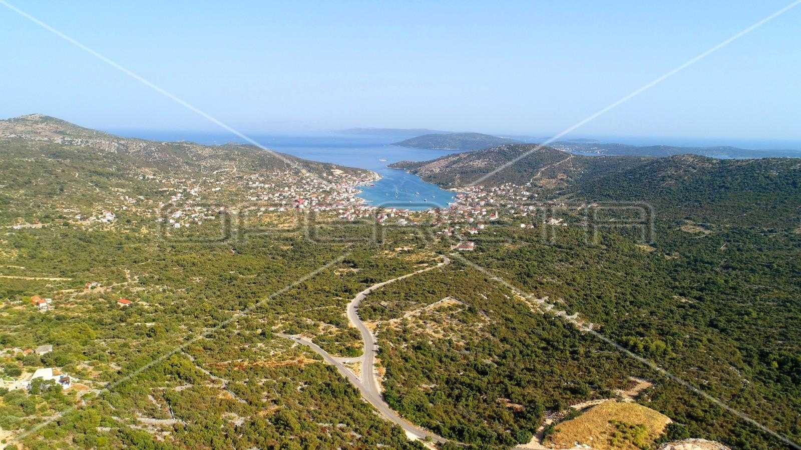 Land in Marina, Splitsko-Dalmatinska Zupanija 11108486