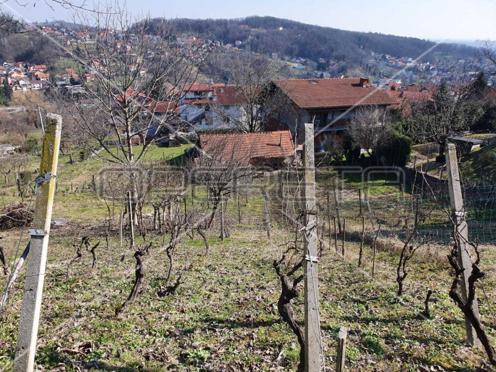 Tanah di Gornje Vrapce, Zagreb, Lulusan 11108520