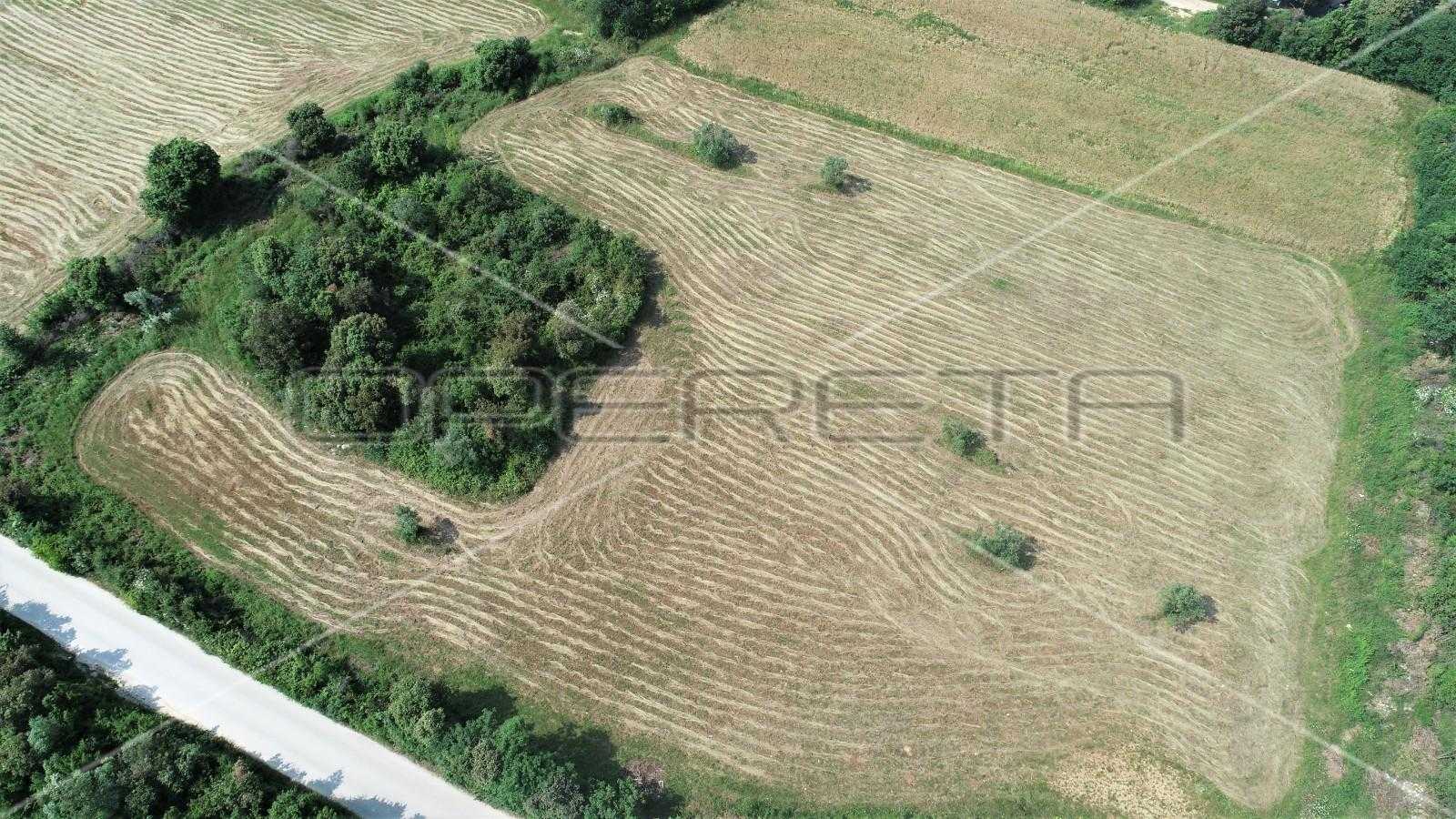 Γη σε Stinjan, Istarska Zupanija 11108540