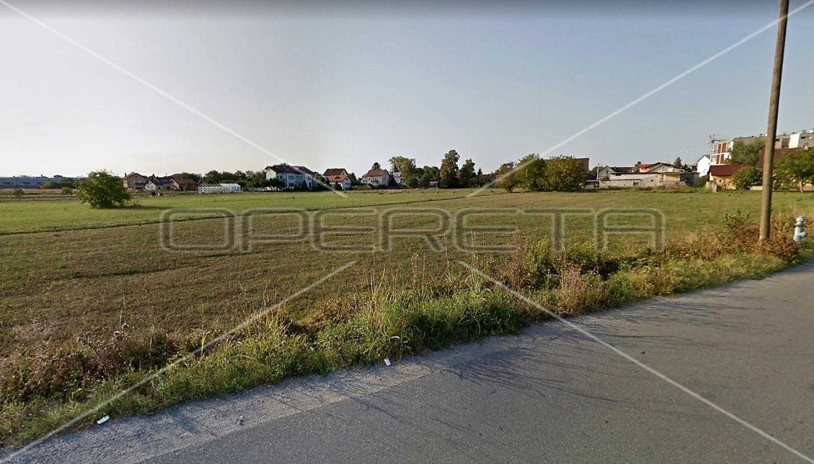 Terre dans Lucko, Zagreb, Grad 11108546