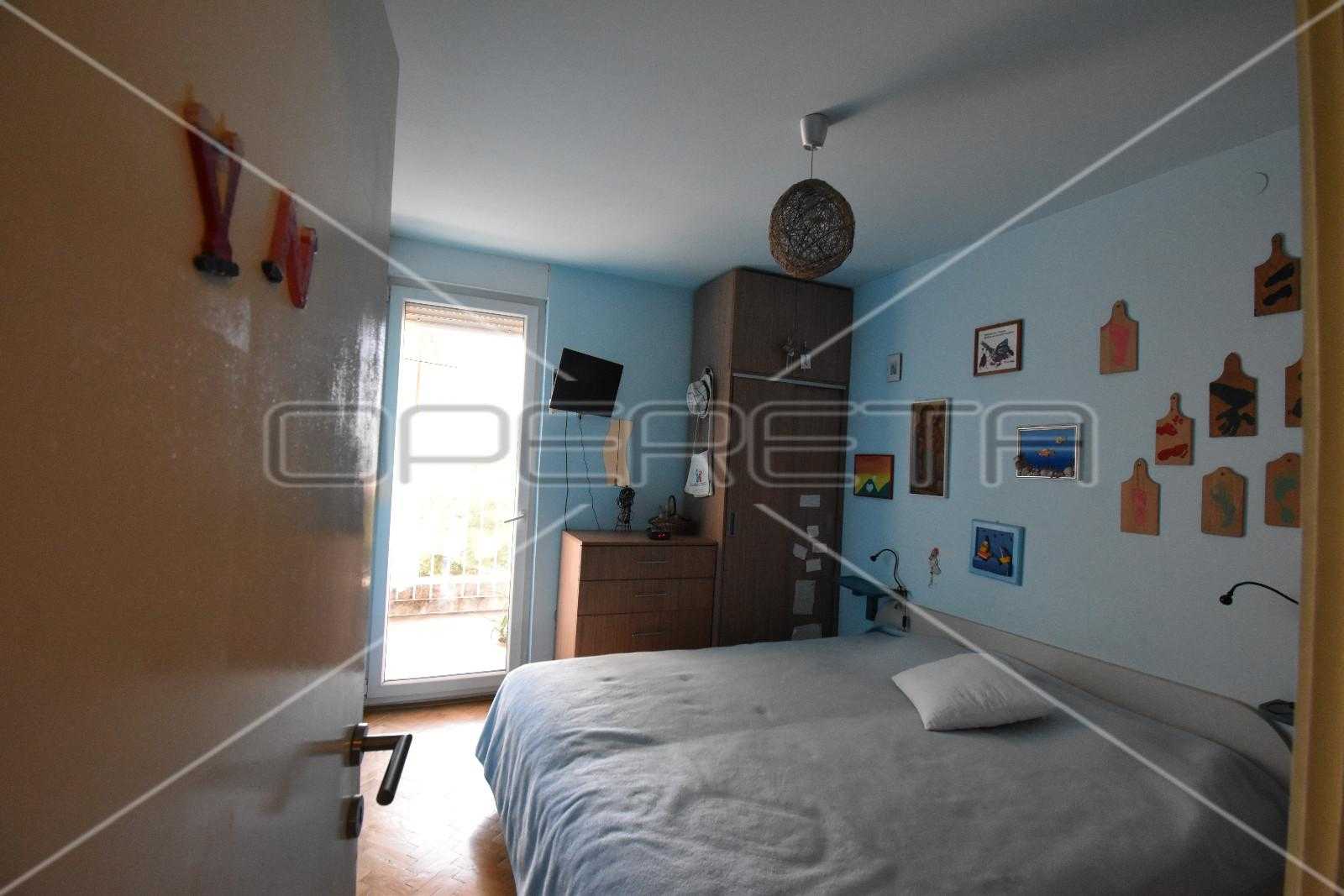 公寓 在 Split, Splitsko-dalmatinska županija 11108589