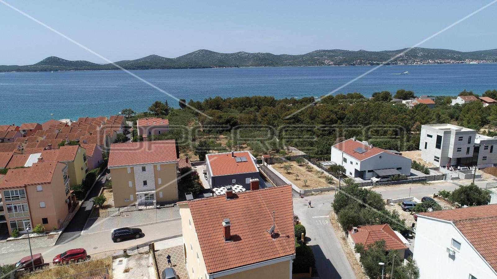 Condominio en Biograd na Moru, Zadarska Županija 11108592