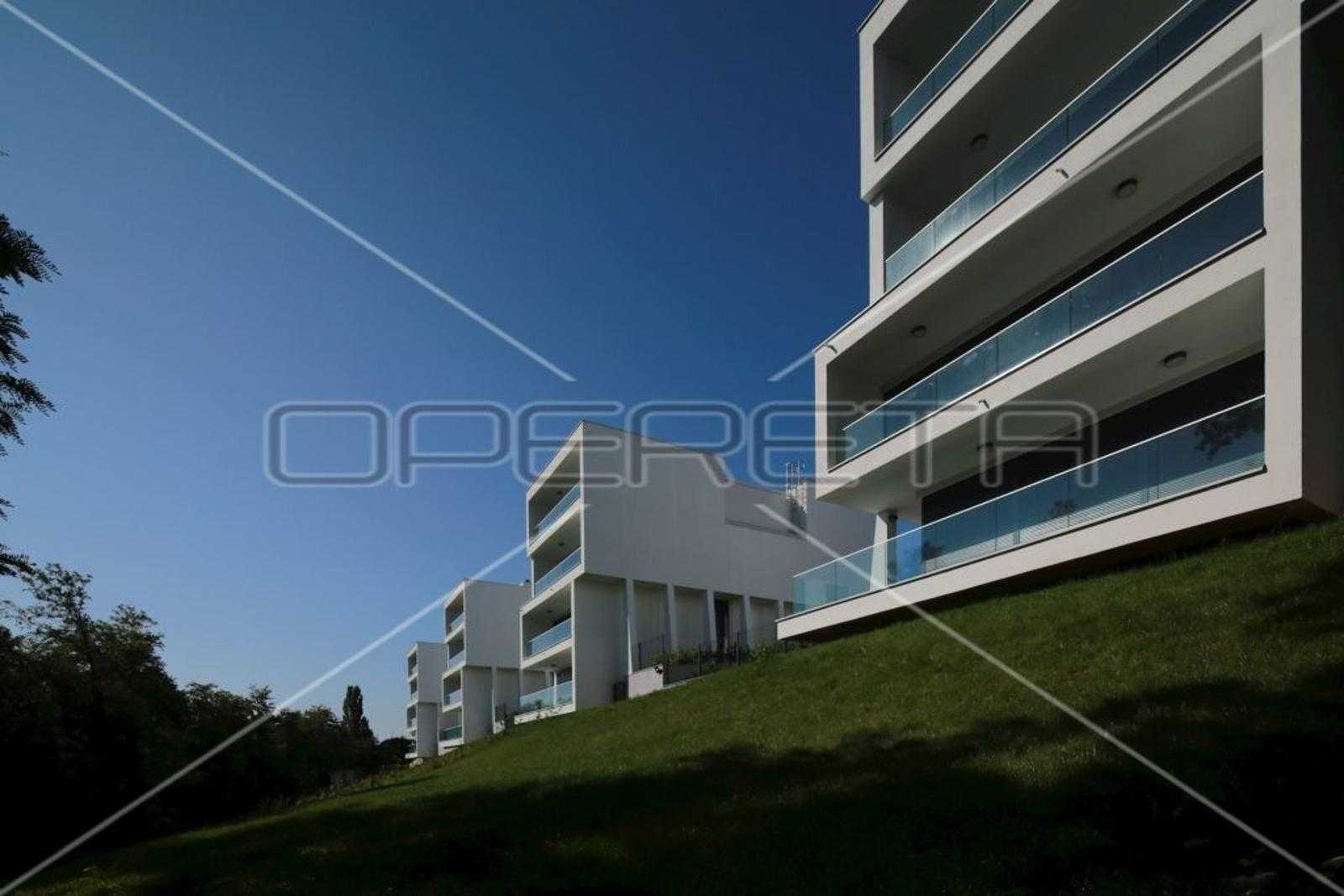 Condominium in Zagreb,  11108596