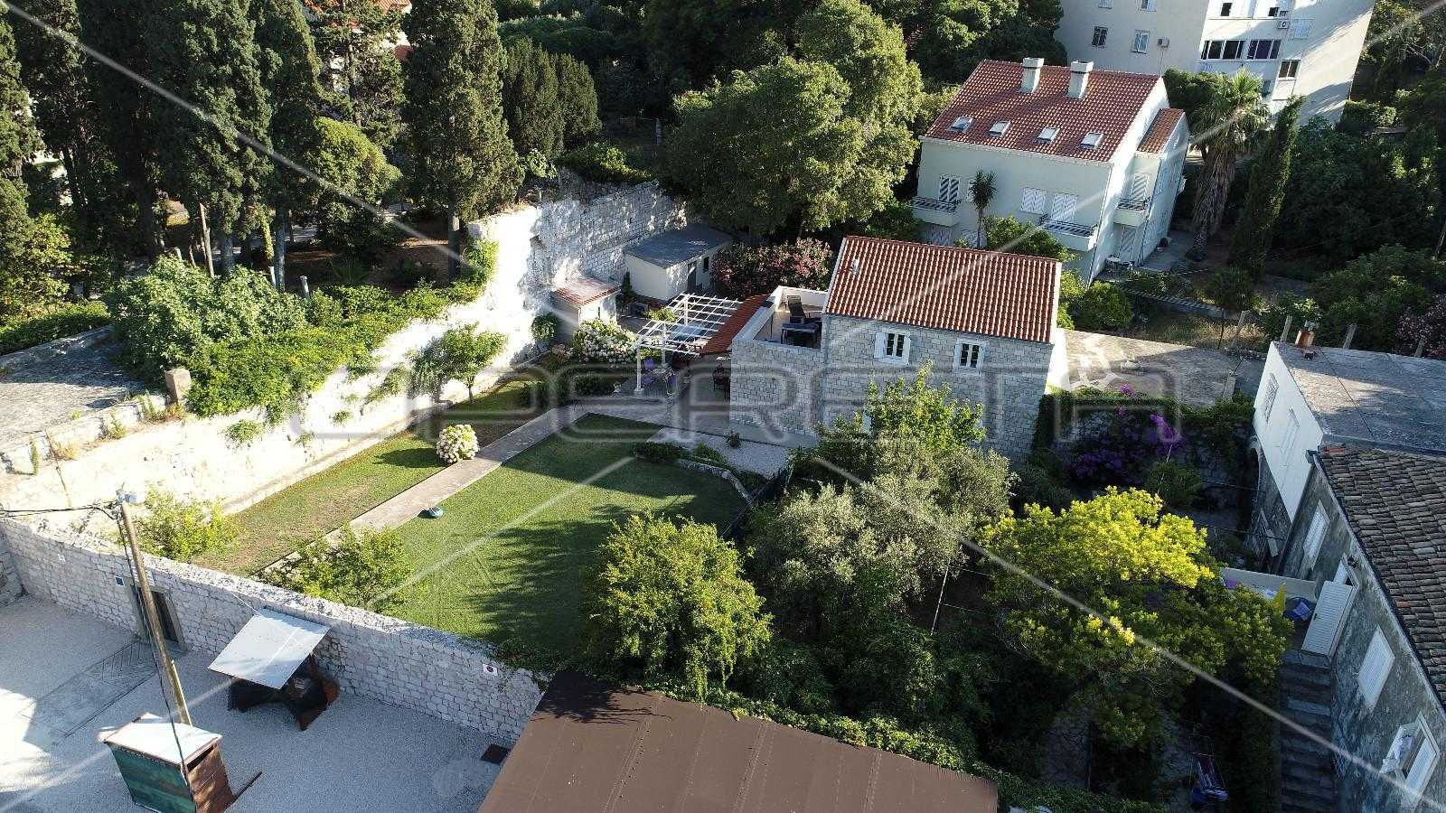 жилой дом в Dubrovnik, Dubrovačko-neretvanska županija 11108647