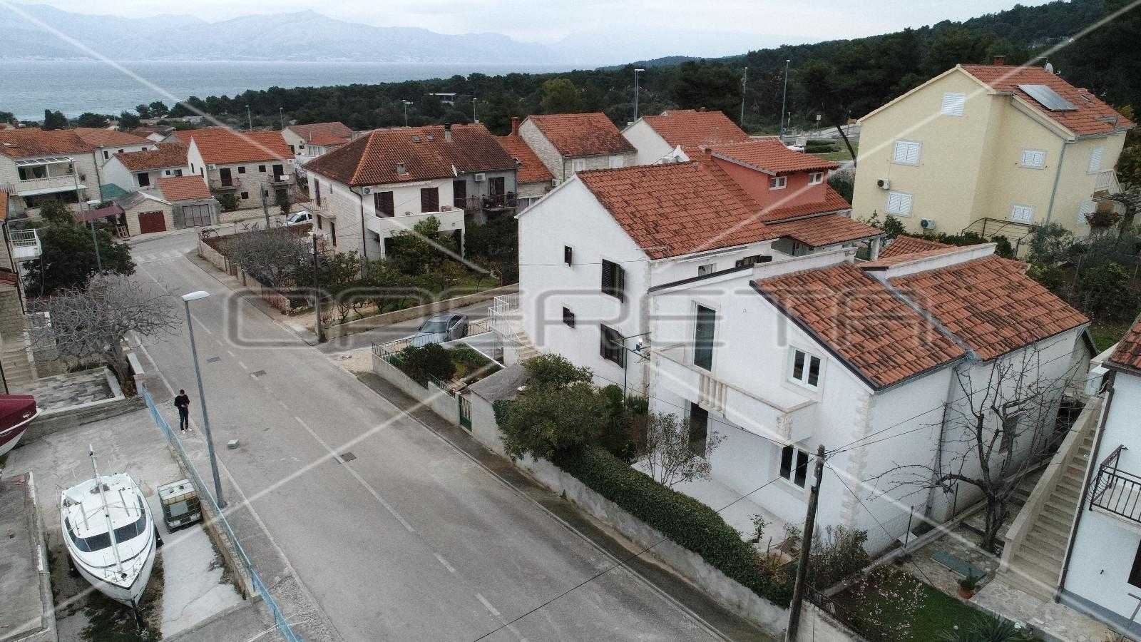 Talo sisään Supetar, Splitsko-Dalmatinska Zupanija 11108670