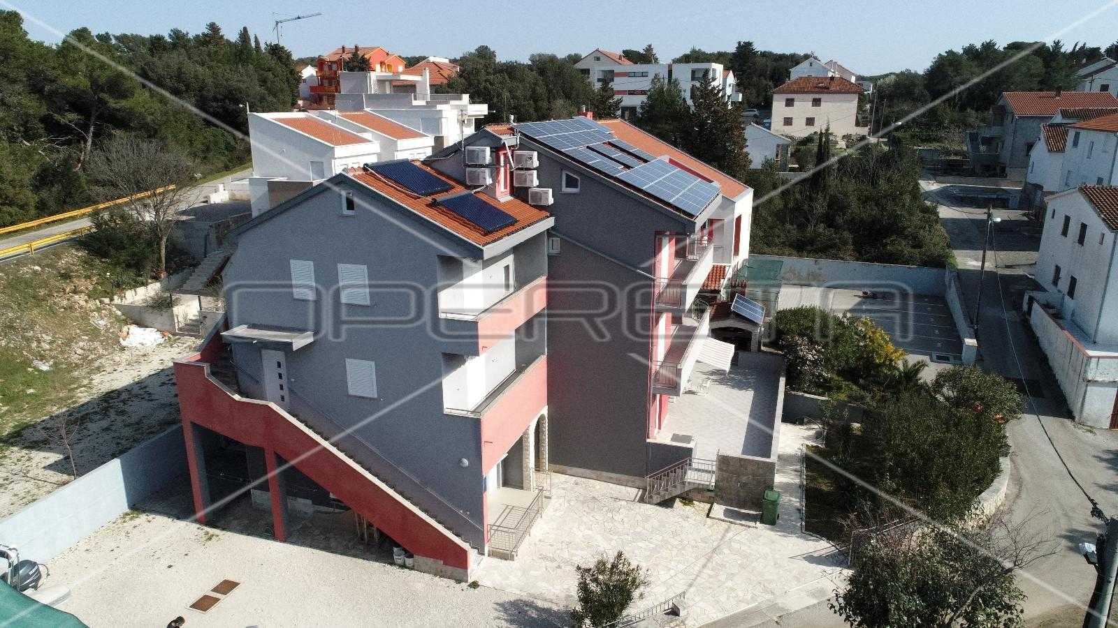 집 에 Petrčane, Zadarska županija 11108673