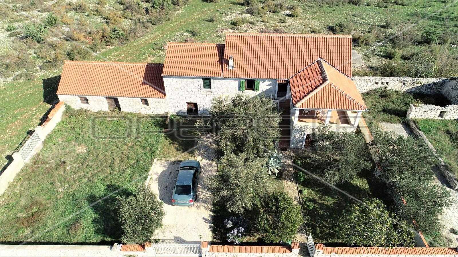 σπίτι σε Miranje, Zadarska Zupanija 11108682