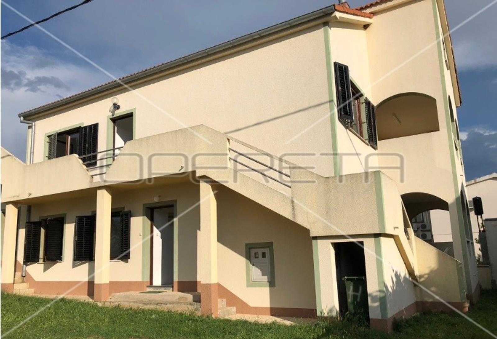 casa en Novigrado, Zadarska Županija 11108697