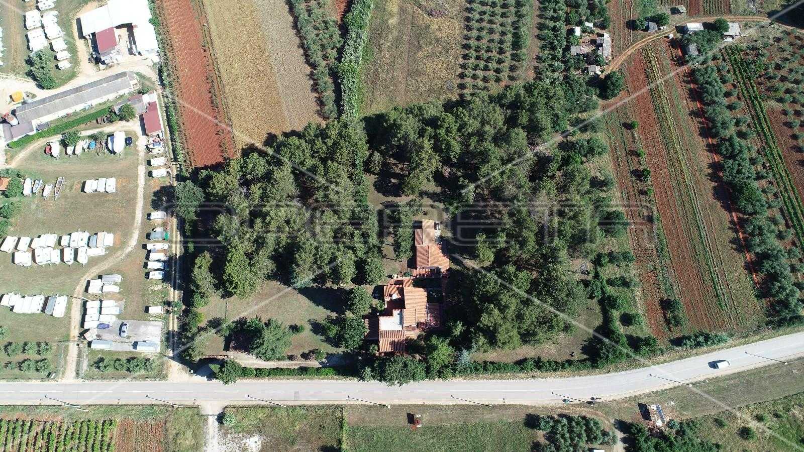 жилой дом в Novigrad, Istarska Zupanija 11108699