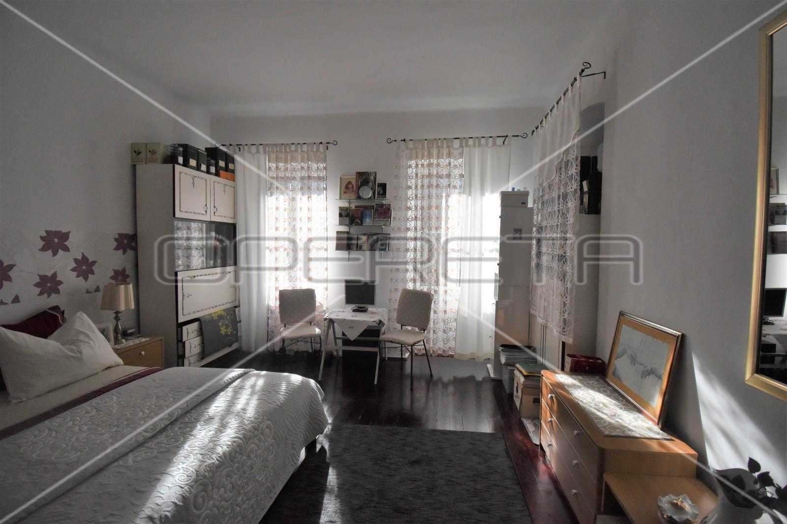 公寓 在 Split, Splitsko-dalmatinska županija 11108848