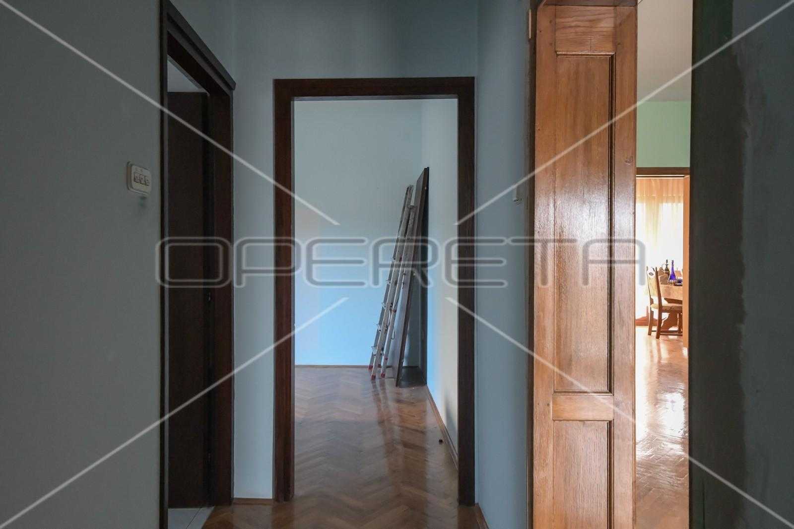 House in Zagreb,  11108871