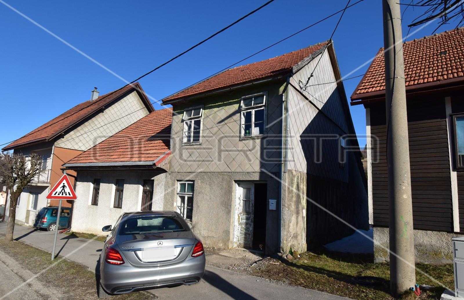 Hus i Ravna Gora, Primorsko-Goranska Zupanija 11108894