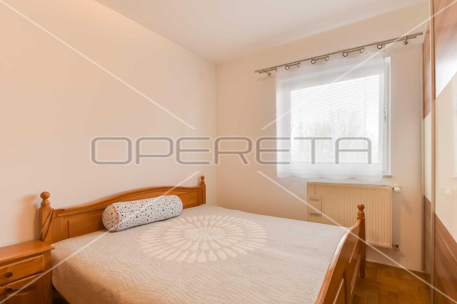 Condominium in Sesvete, Grad Zagreb 11108968