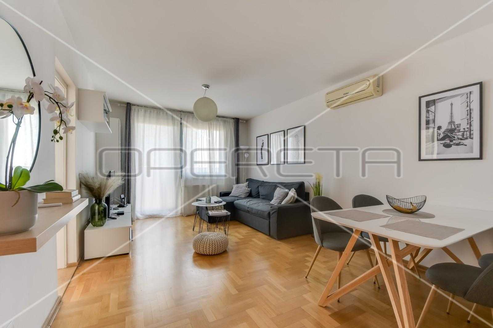 Condominium in Zagreb,  11109135