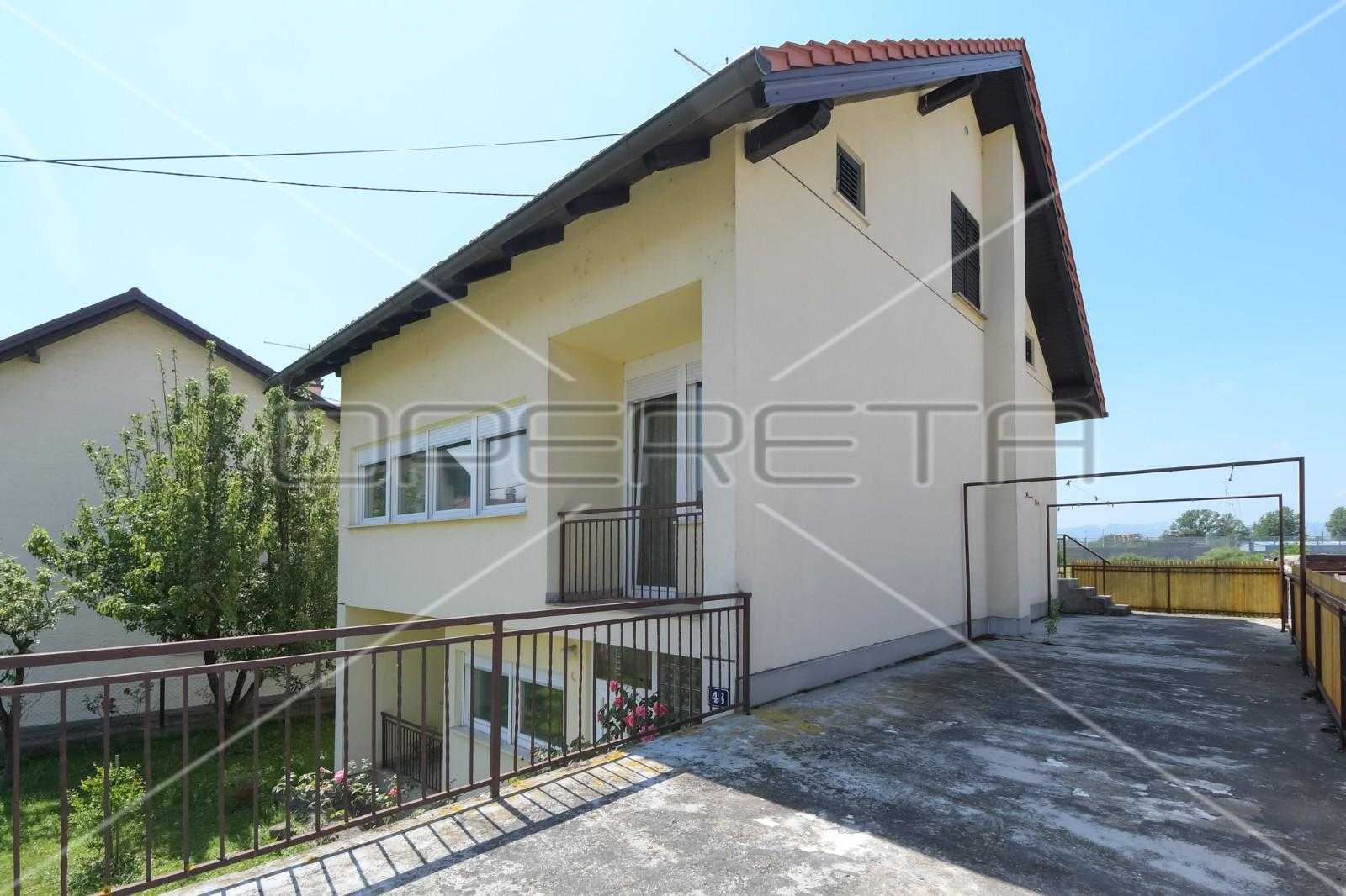 房子 在 Zaprešić, Zagrebačka županija 11109161